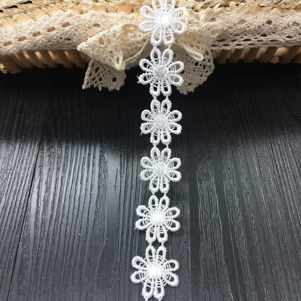 Cute Hollow Flowers Garment La - Lace Ribbon Trim 评论和价格