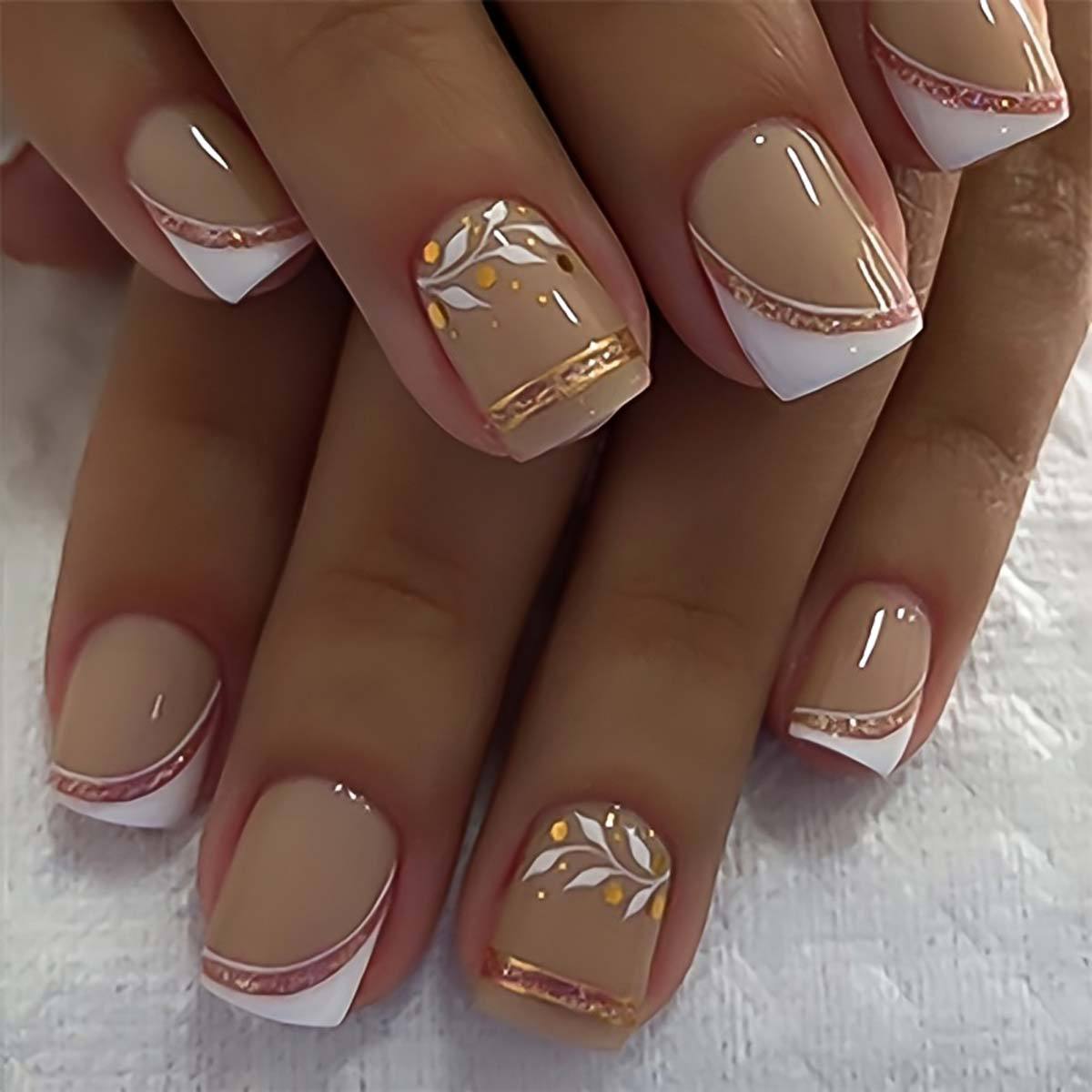 Short Square Fake Nails Golden - Embroidery Embellishments 评论和价格